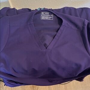 Figs Deep Purple V-Neck Scrub set